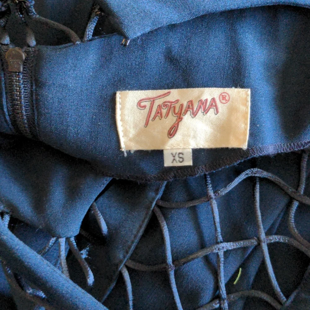 Mod Cloth Alika Party Dress - Picture 8 of 9